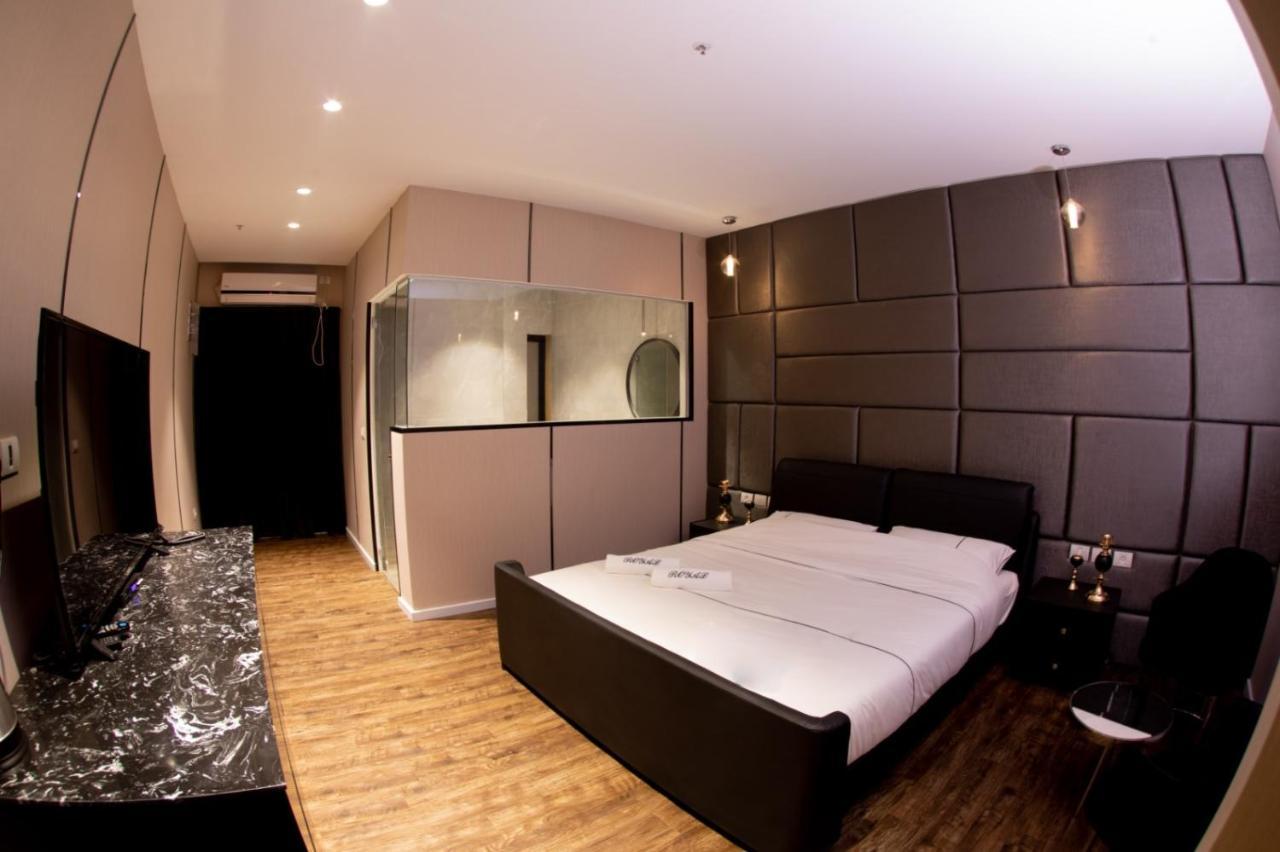 Royal Hotel Rishon Leziyyon Extérieur photo