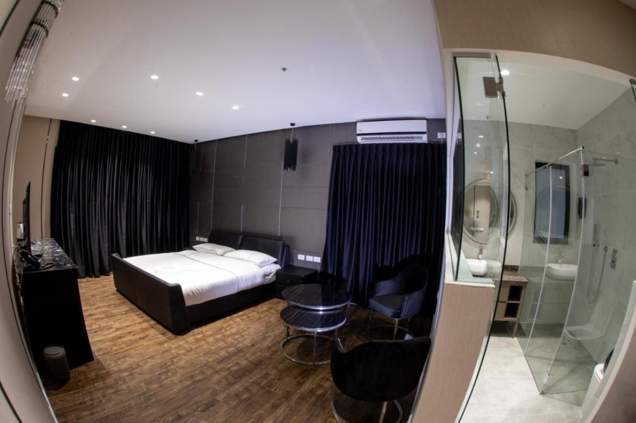 Royal Hotel Rishon Leziyyon Extérieur photo