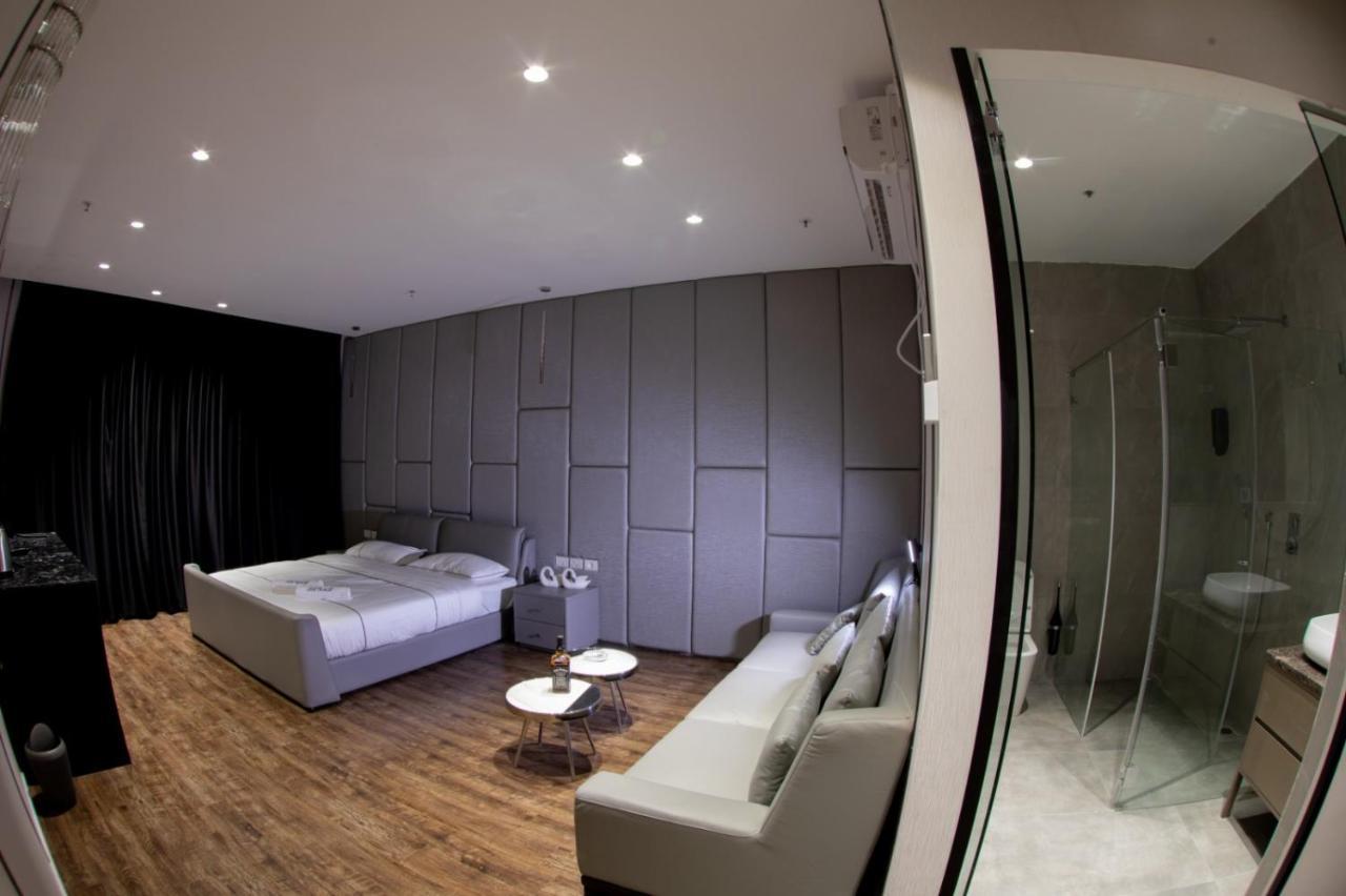 Royal Hotel Rishon Leziyyon Extérieur photo